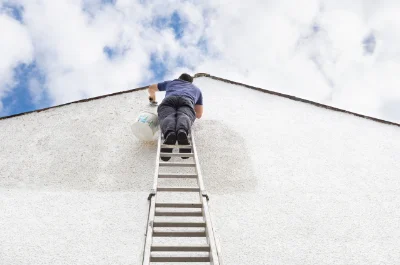 Peinture extérieure à Celle-Lévescault — façades et ravalement